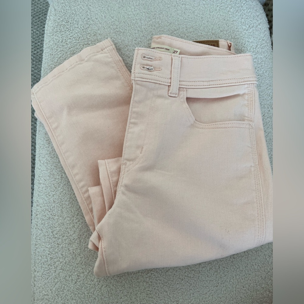 Levi’s 724 High Rise Straight Crop Size 27 Light Pink